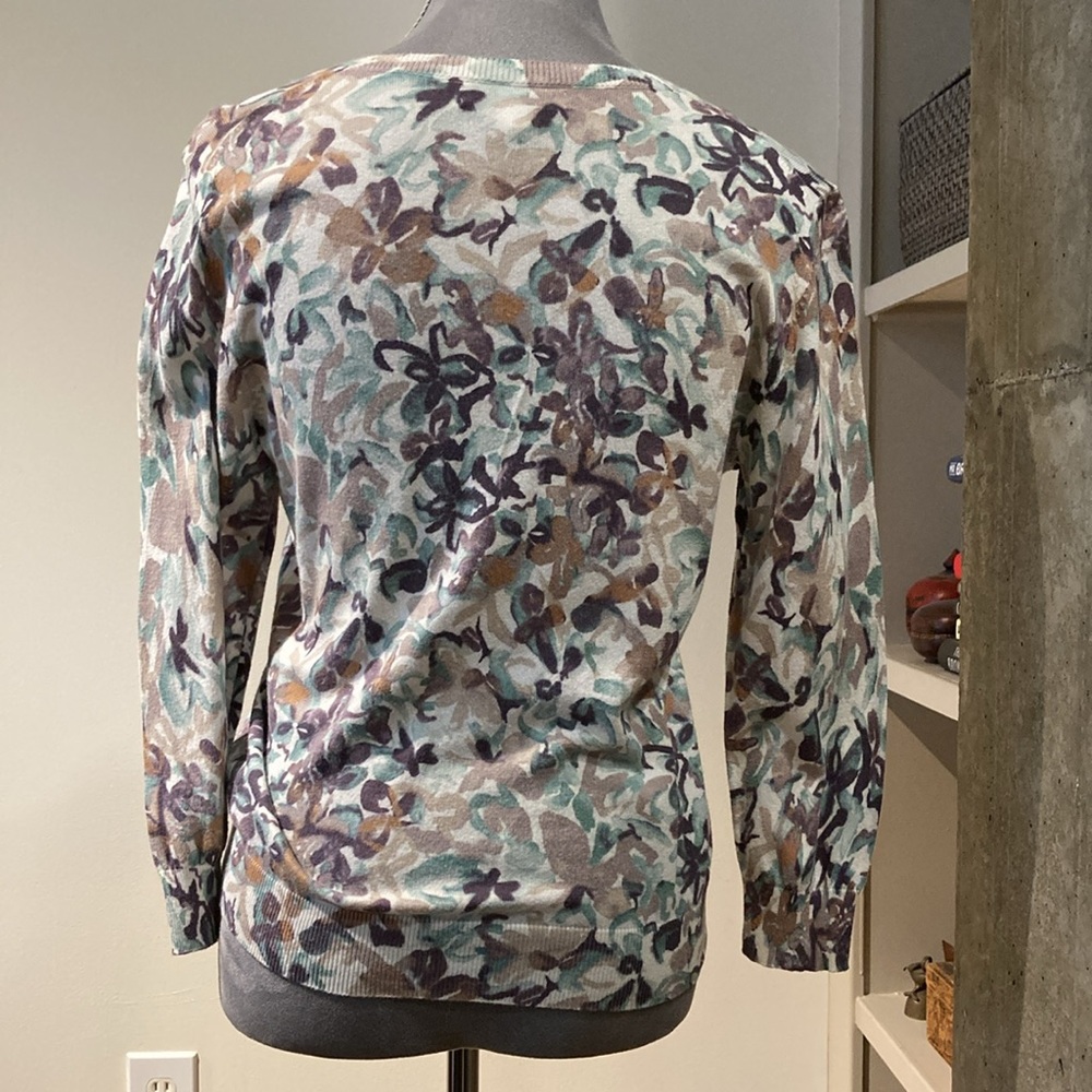 Banana republic floral cardigan, size medium - Picture 4 of 7